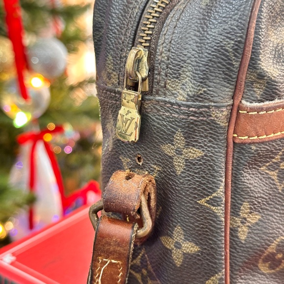 Louis Vuitton Brown Monogram Messenger Bag - Picture 7 of 17